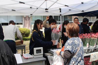 加美農業高等学校　校内販売会